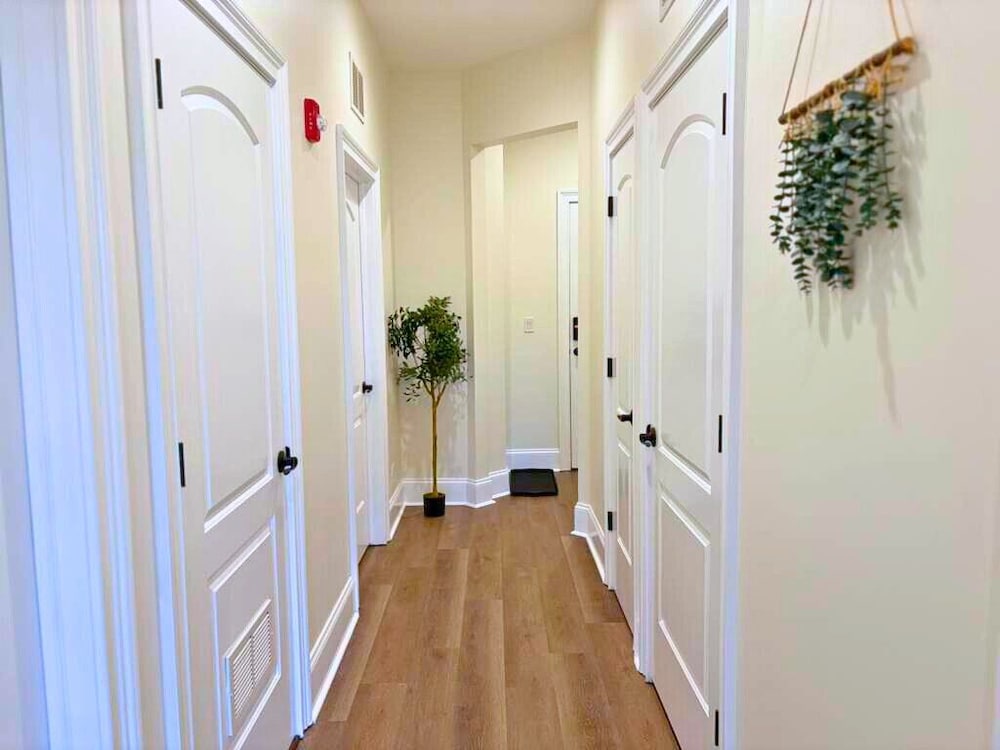 Well-Equipped 2BR - Greenbay 301