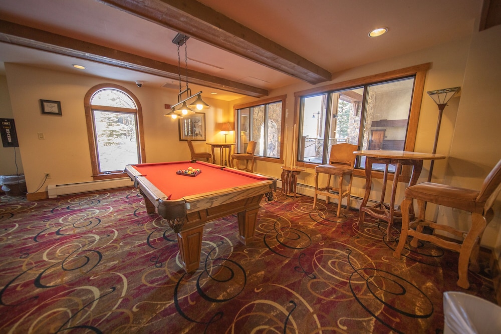Red Hawk Lodge 2264