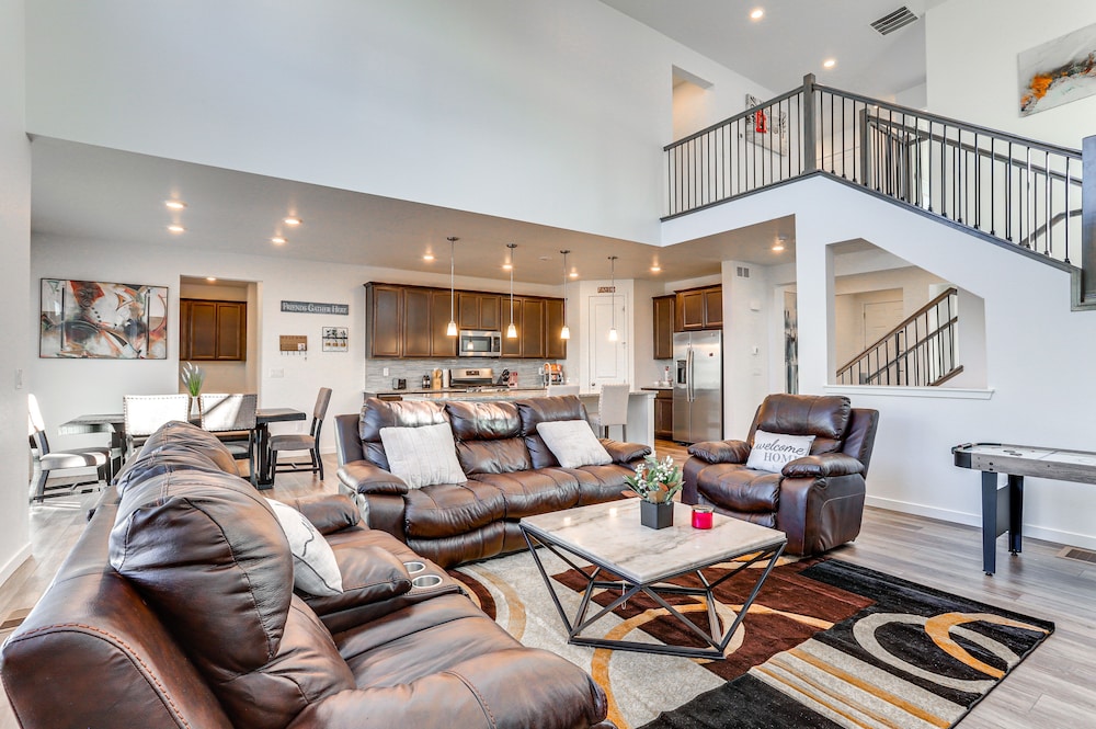 Miscellaneous Market Vacations - Spacious Commerce City Home: 16 Mi to Denver! - Property Image 1