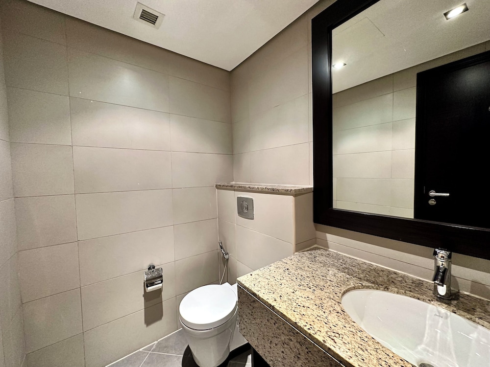 Lux BnB I Palm Jumeirah Resort I Palm Views
