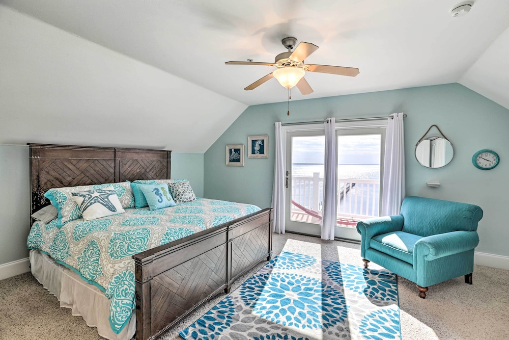 Hike, Golf, & Fish: Oceanfront Gem in Carrabelle!