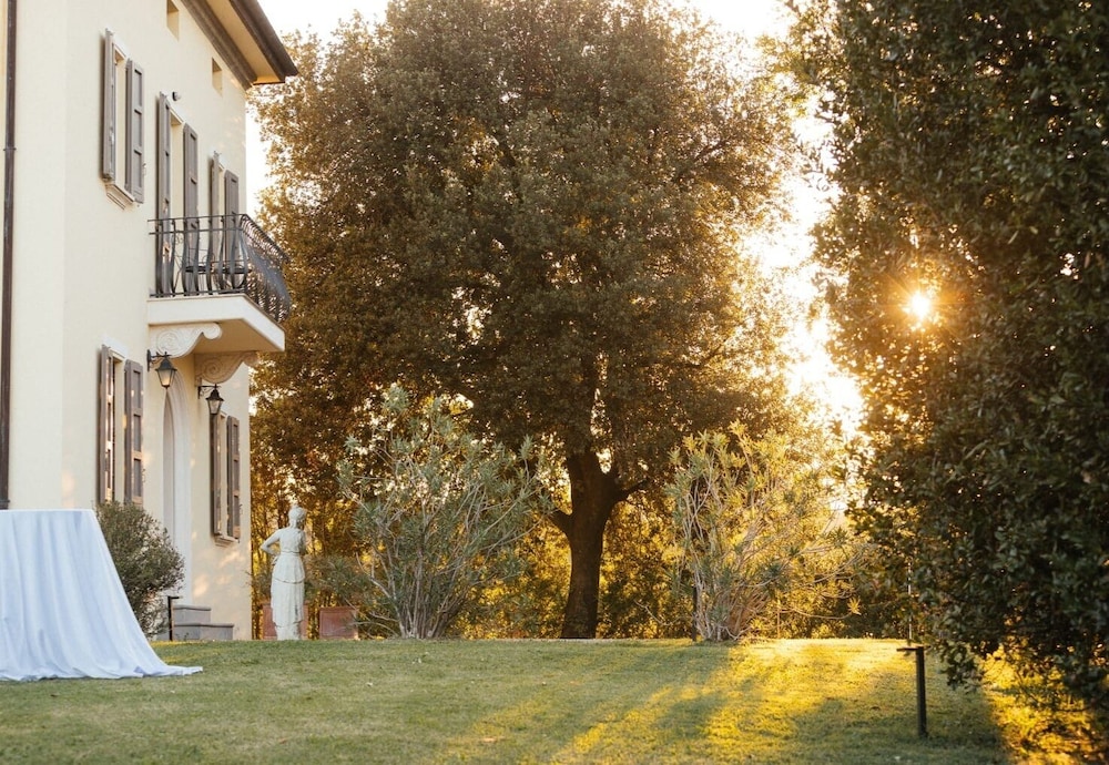 Tuscany Garden Inn