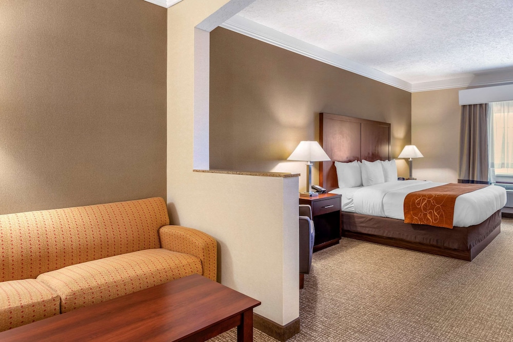 Albany Vacations - Comfort Suites Linn County - Property Image 10
