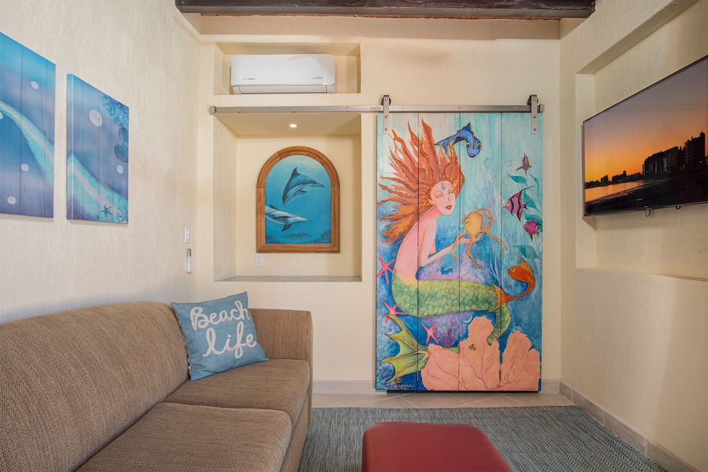 Casa Frida Massive Condo Sleeps up to 12!