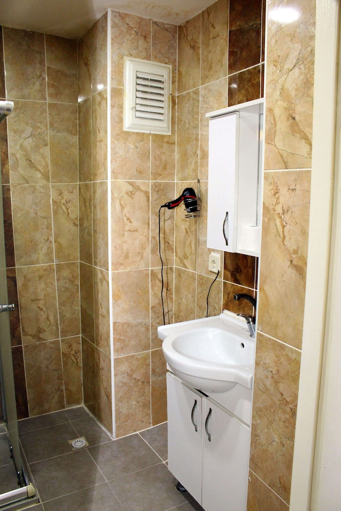 Big Life Otel - Image 75