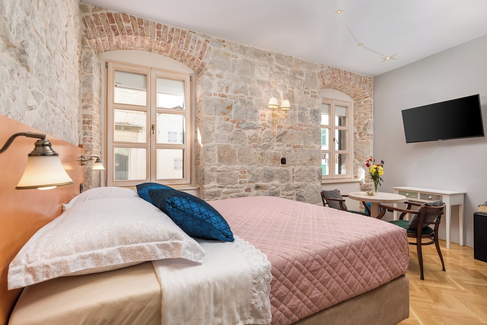 Captains guesthouse