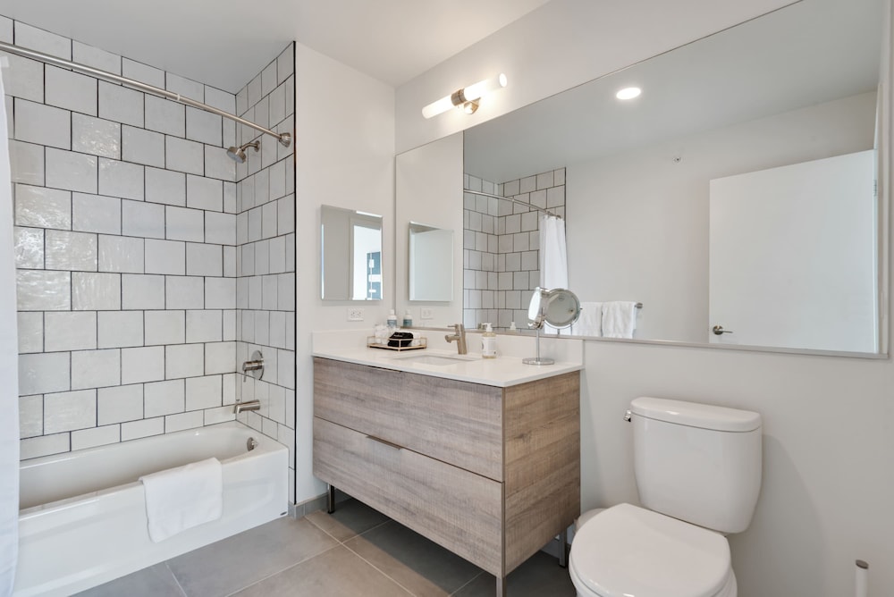 Group Hub 3 Designer 2BR Steps to Mag Mile