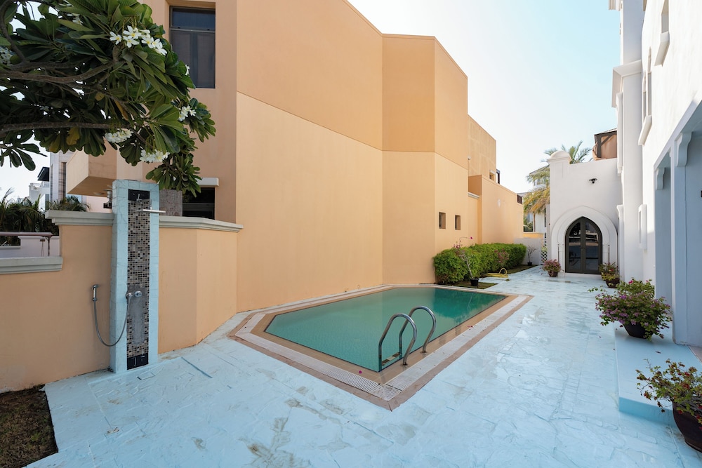 Exclusive Palm Villa - Mint Stay