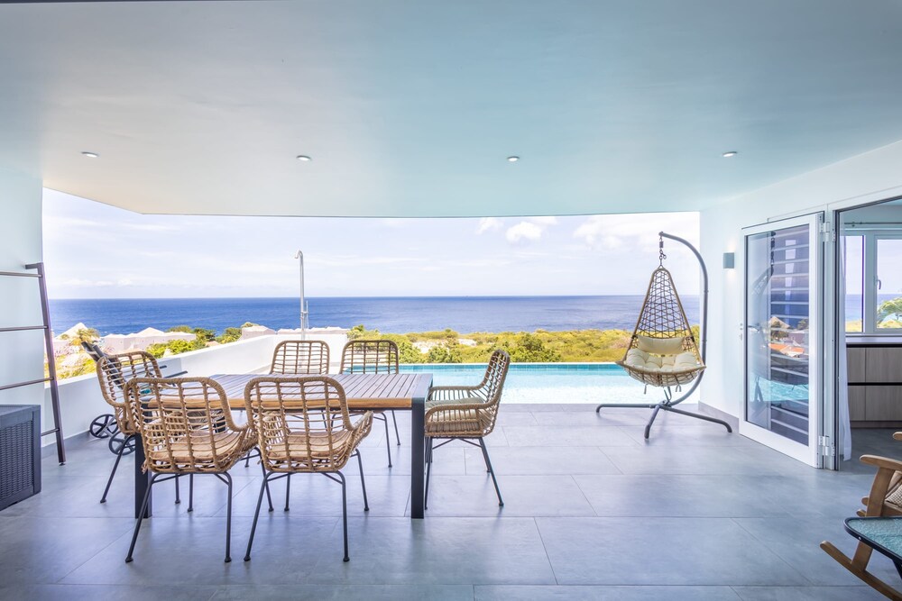 Blue Horizon Villa Infinity Pool Ocean Views