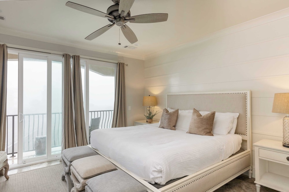 Sleeps 48, 2 Homes w/ Private Beach Access Bradley Circle Buyout by Avantstay