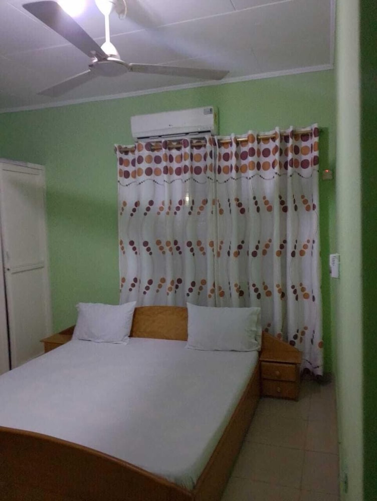 OBIBA JK GUEST HOUSE