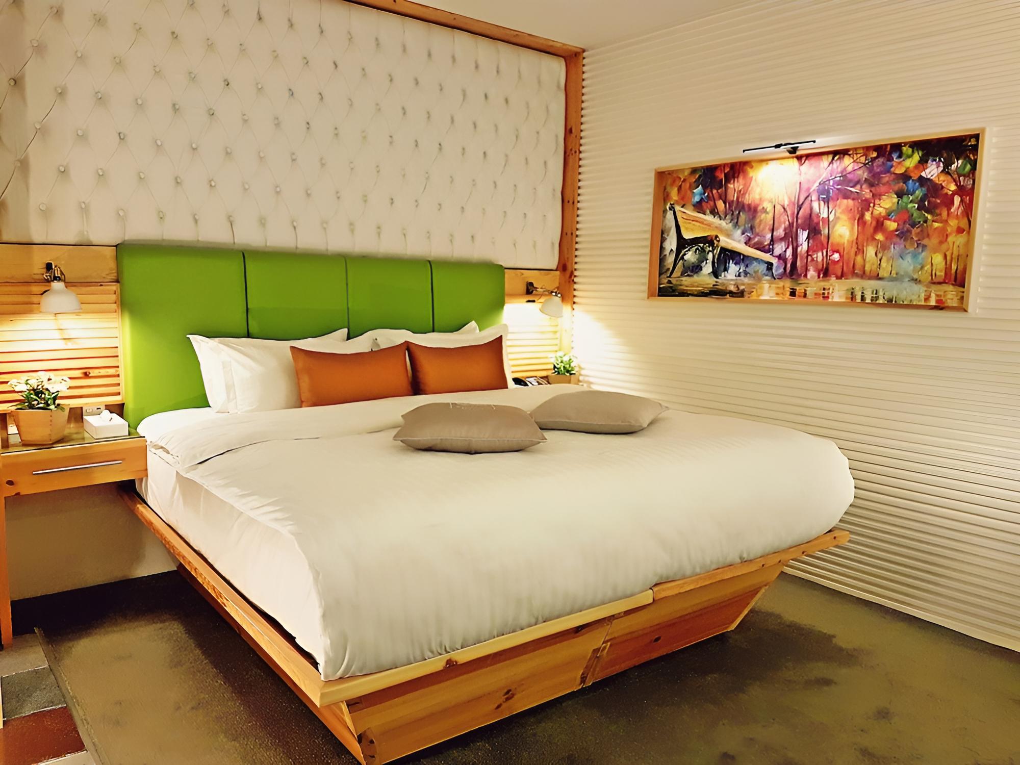 Aquarium Hotel