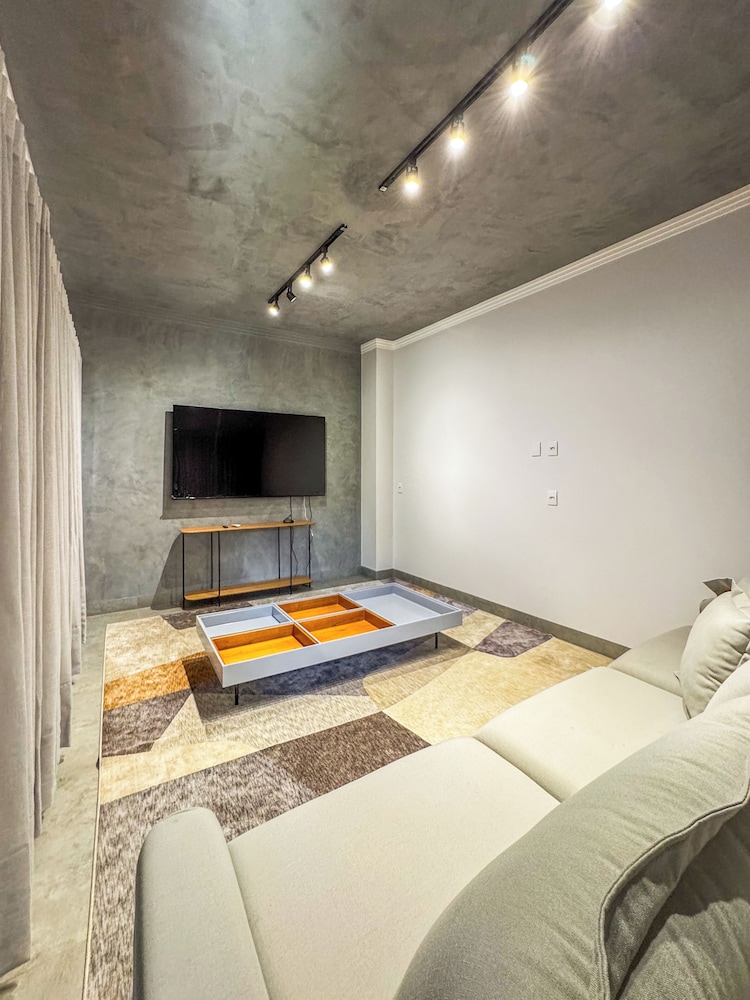 Mansão Luxo Lago - Caldas Novas