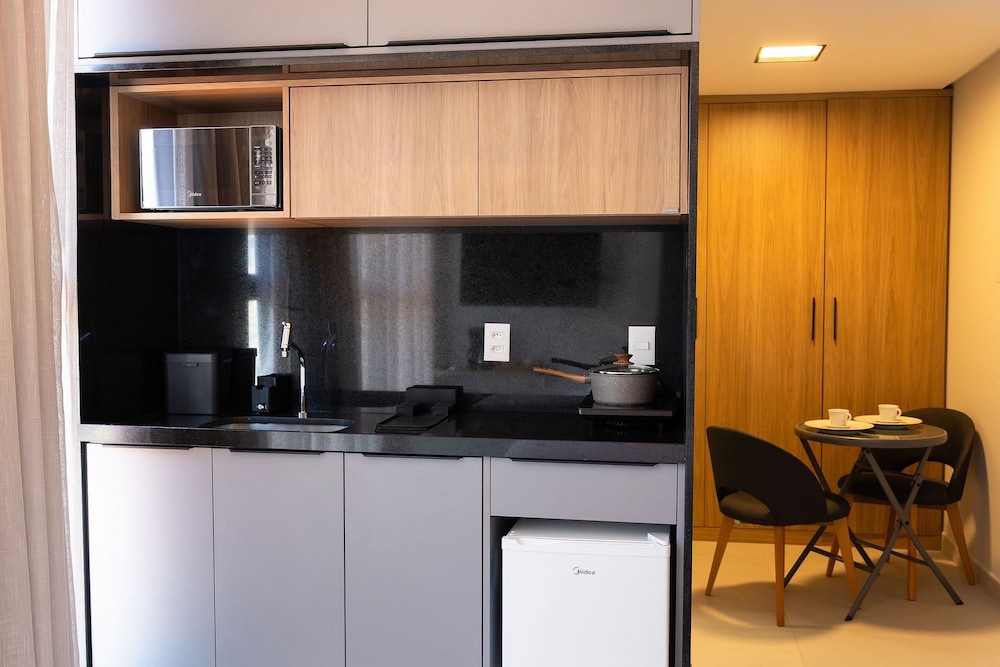 Breeze Residence By Carpediem