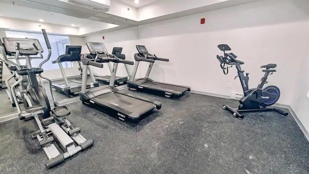 Vernon Vacations - Romantic Lakeside Studio Suite - Property Image 11