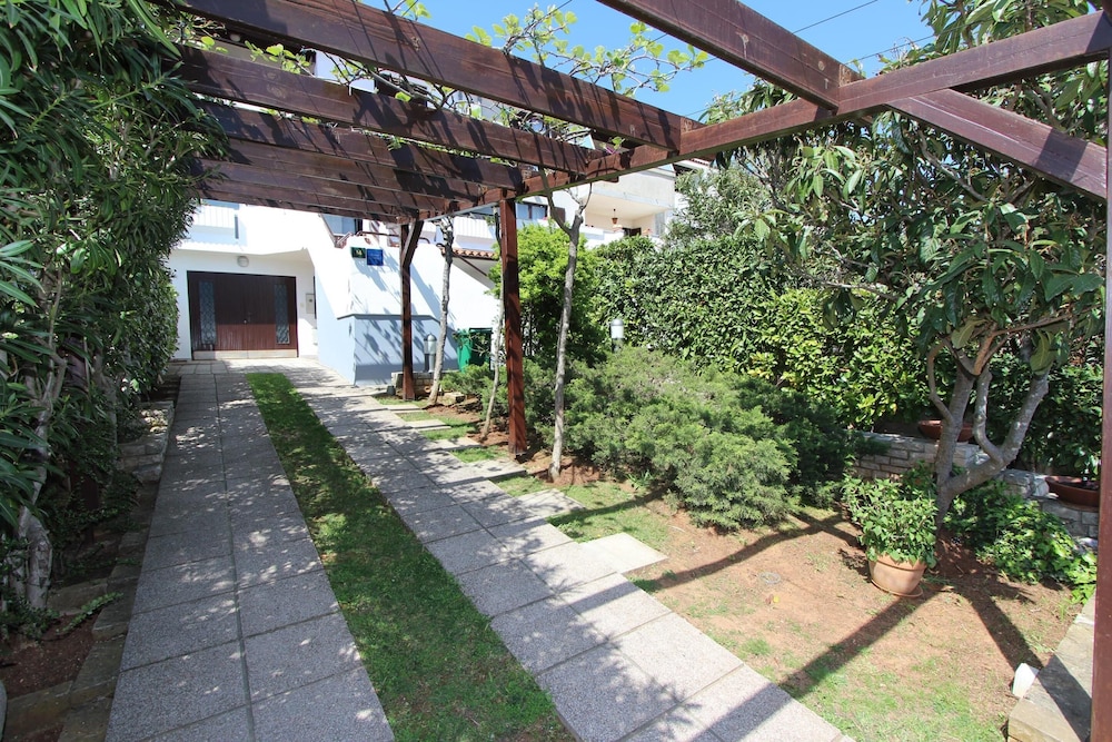 Pula Vacations - Apartment Irena - Property Image 8