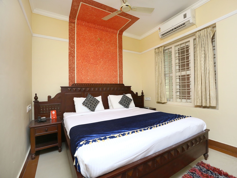 OYO 2240 Krishna Regency
