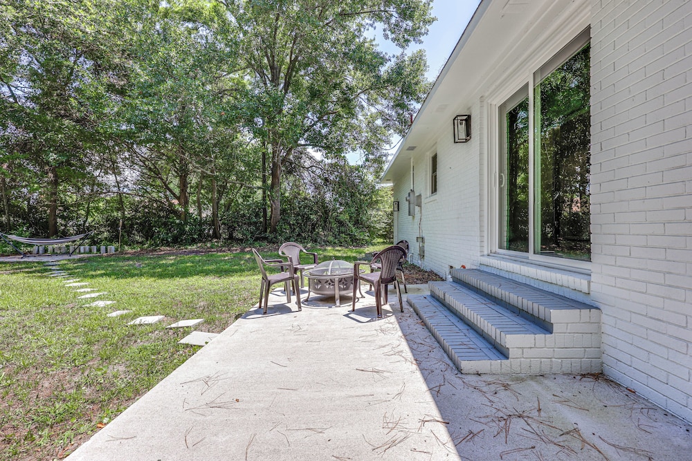 Updated Wilmington Home Near Intracoastal Access
