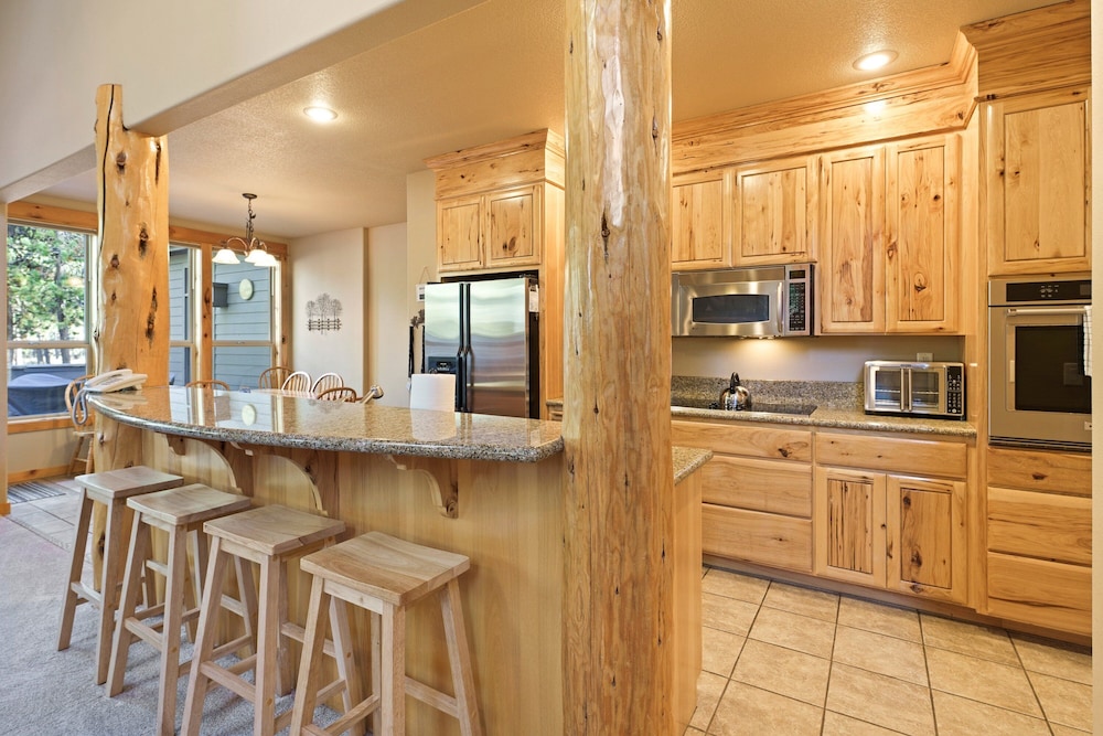 Poplar 16 5 Bedroom Home