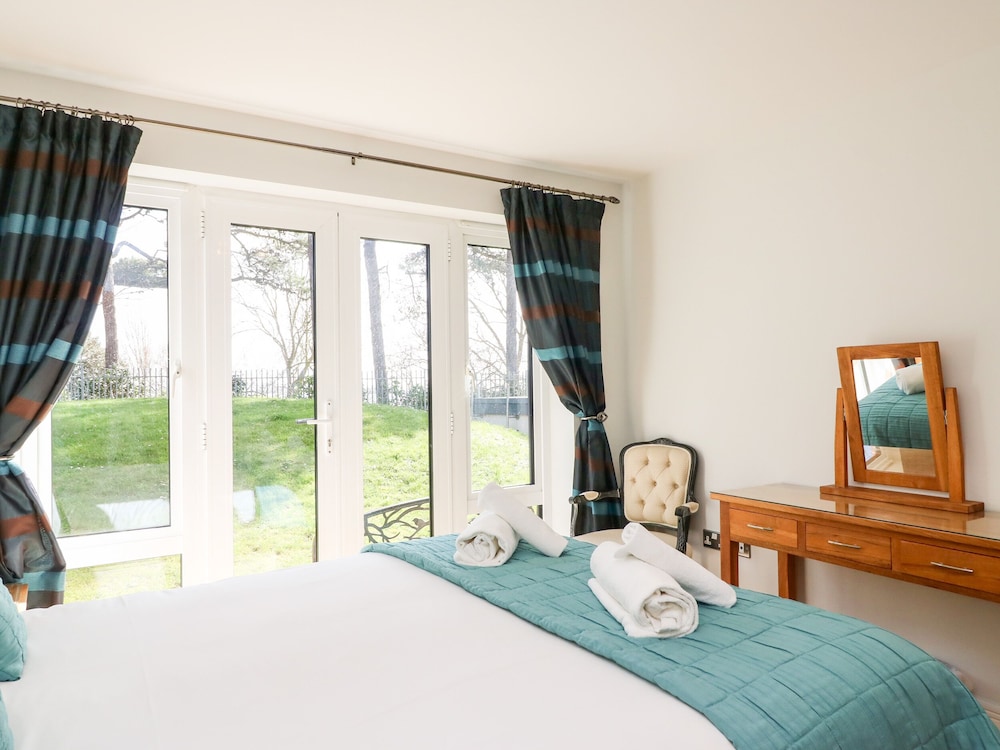 Admiral's Retreat view 4