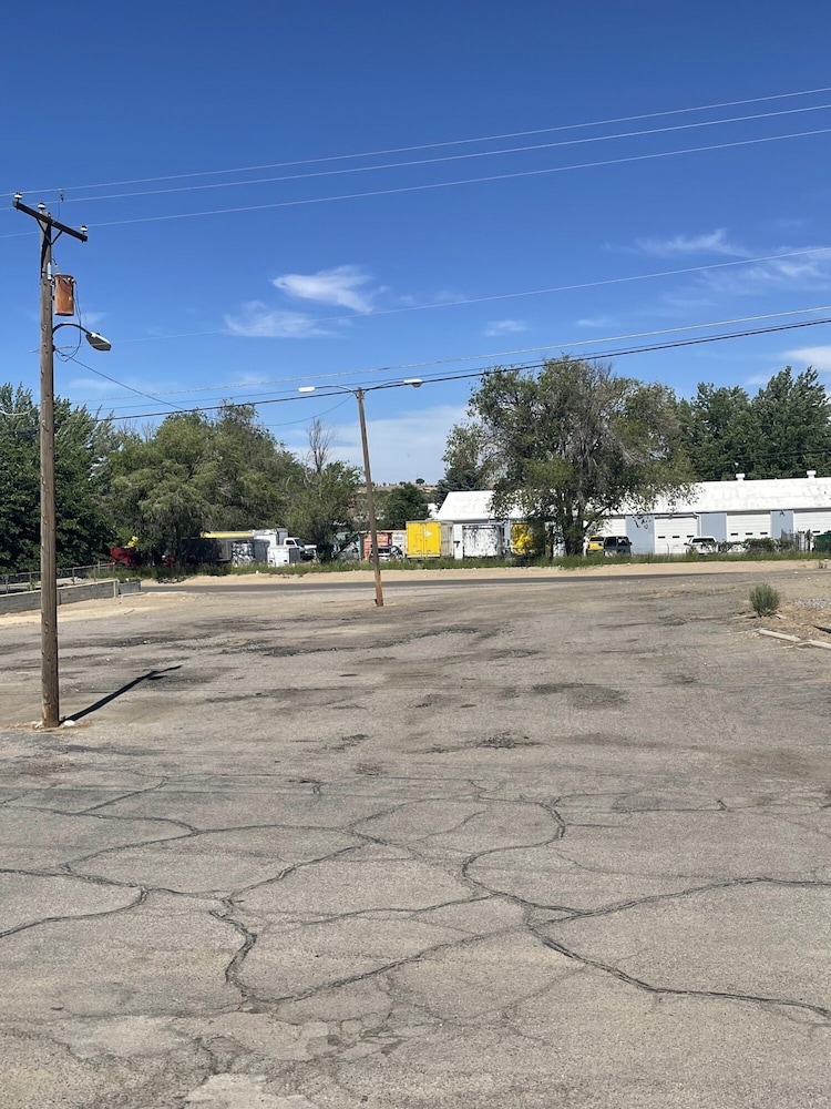 Four Corners Inn