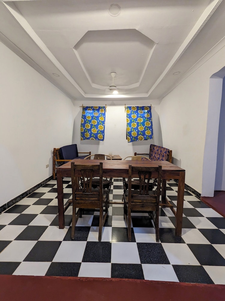 ndeni house paje