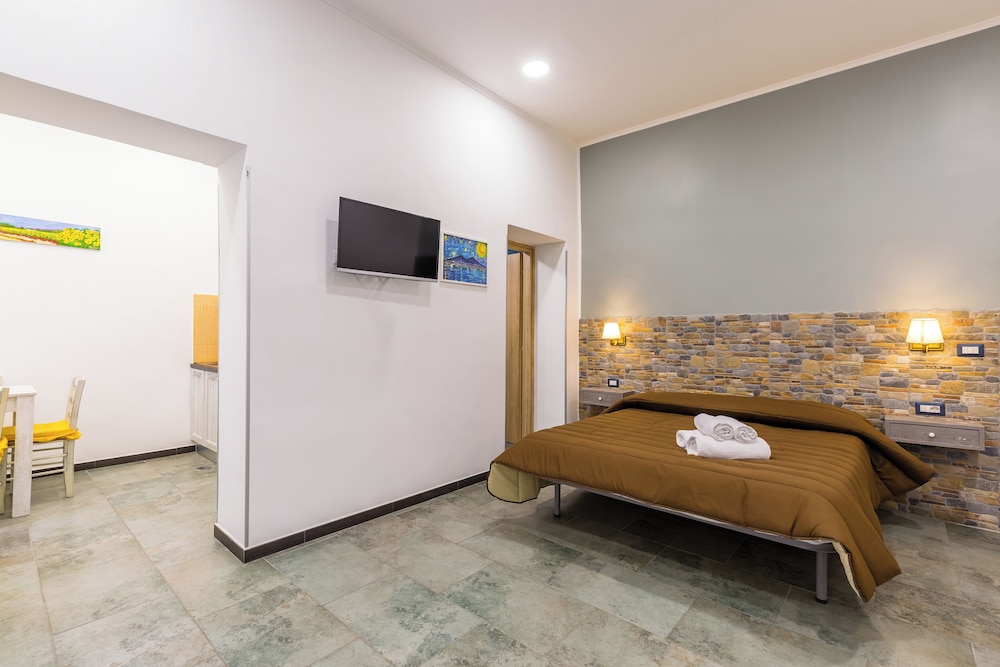 Gelso Complex Studios and Flat by Napoliapartments