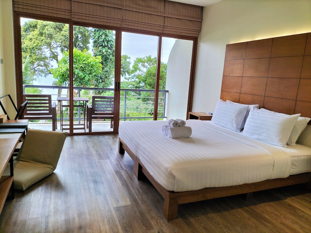 Nest Sense Resort