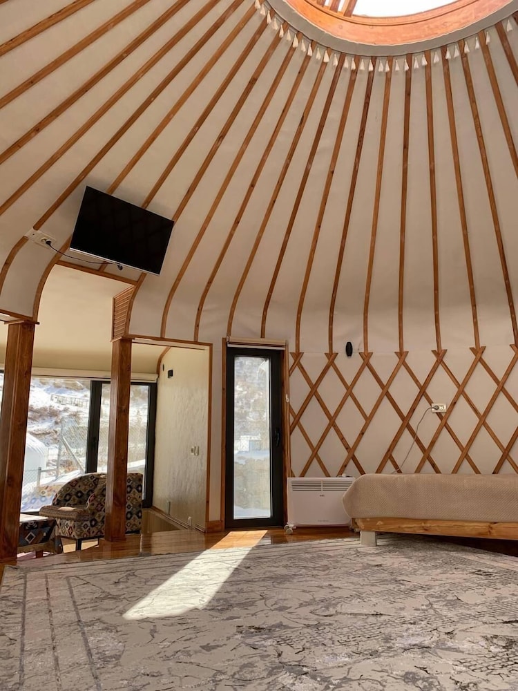 Rahmat Yurts