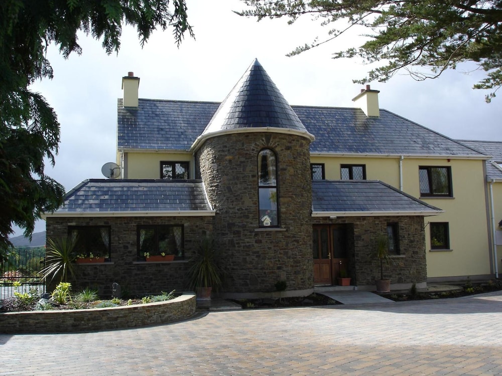 Abbey Court
