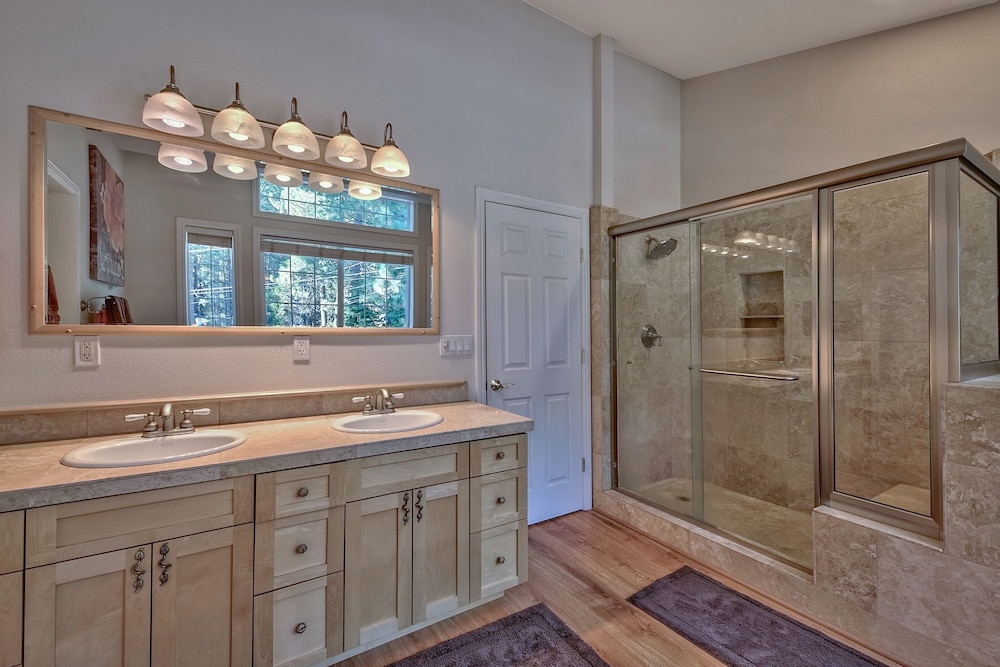 1272g Where Eagles Fly 3 Bedroom Home