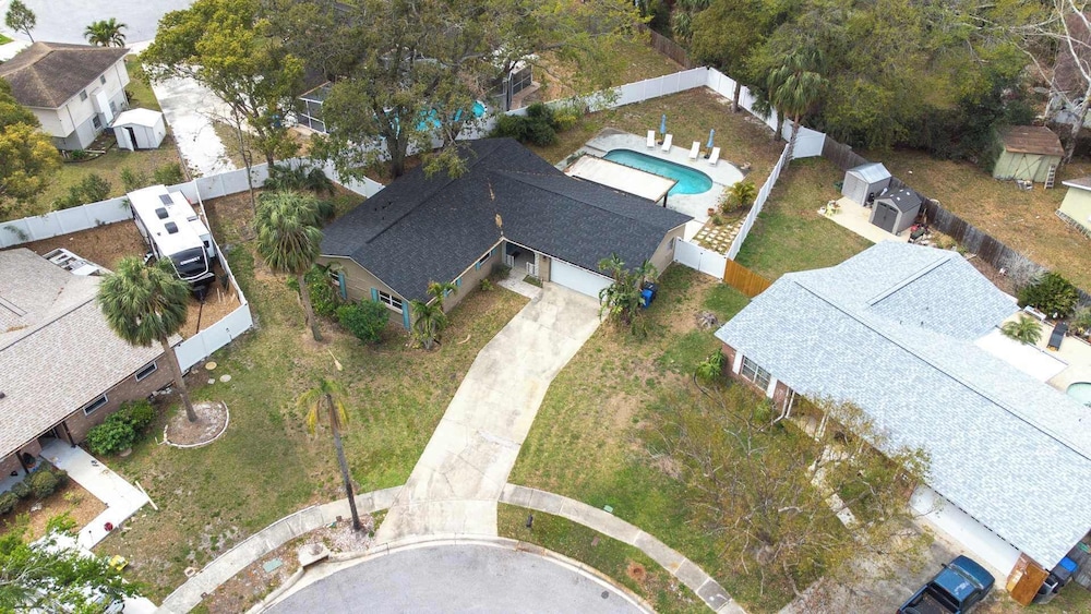 Bay Crest House Stay for 10!