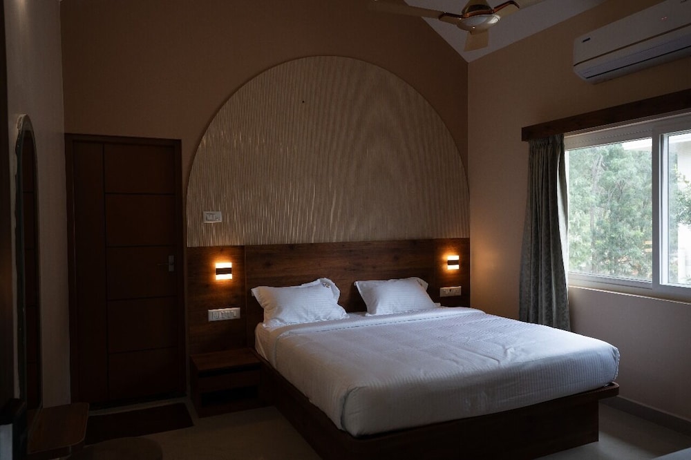 MSB Silver Spring Resort