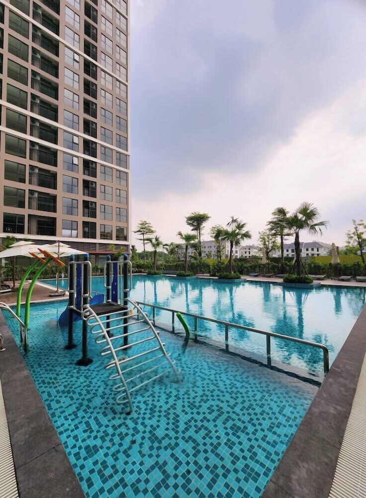 Luxhomes TC1 Canopy Vinhomes Smart City