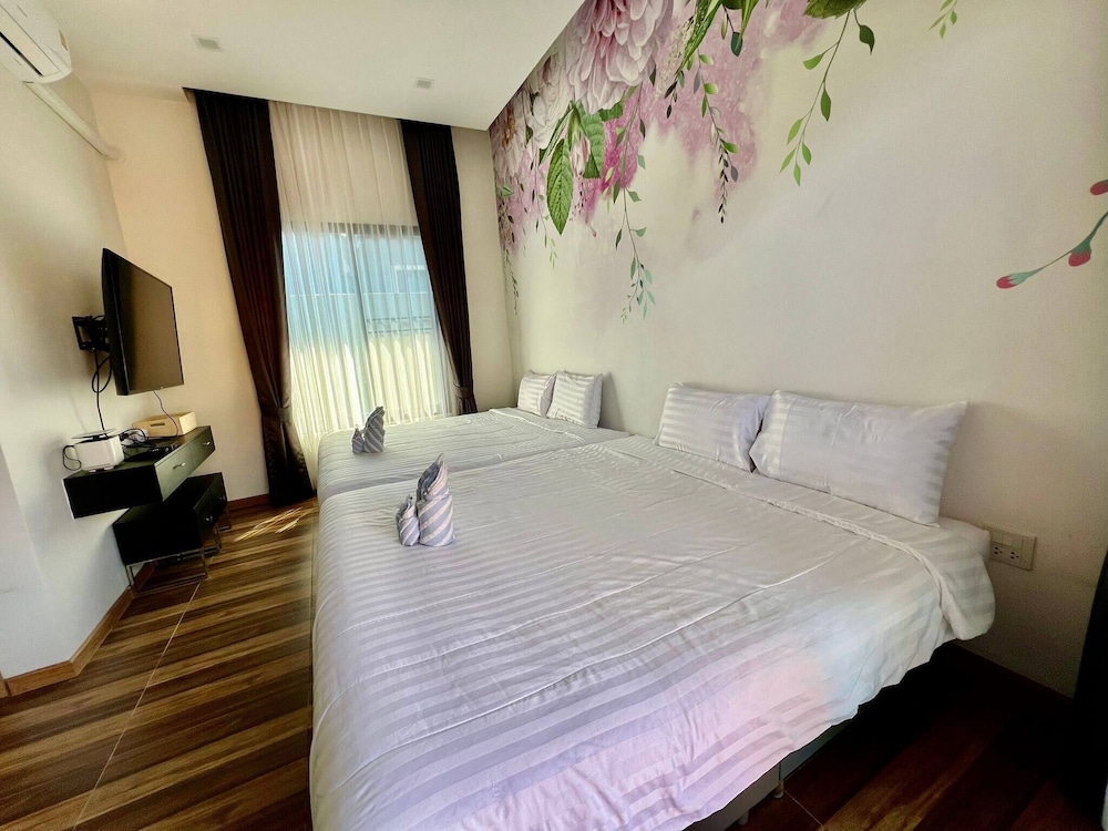 Orange Private Pool Villa, Near Cham Am Beach
