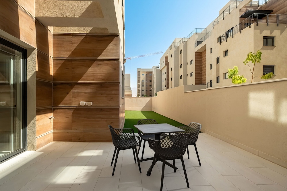 Eilat Sunny Elegant Home by Sea N' Rent