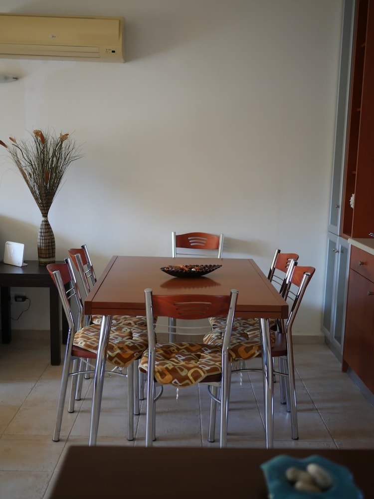 Cassiopeia 5 BR Villa on beach with pool