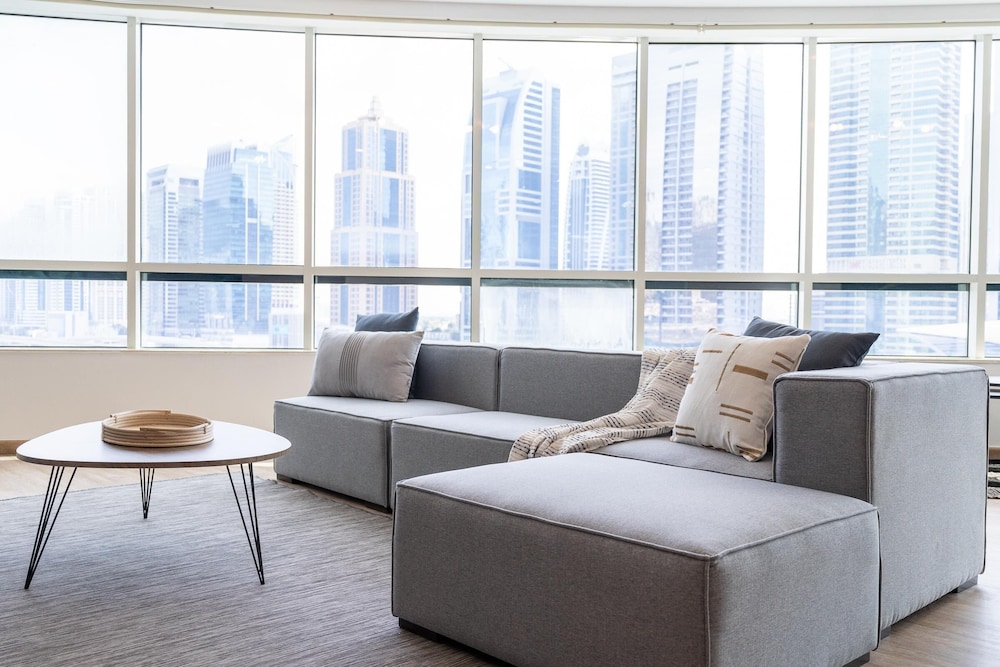 Dubai Marina - Stunning Huge 4 Bedroom Apts Near JBR - Gym - Pool - Parking by Sojo Stay