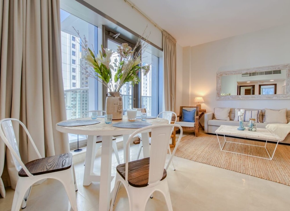 Spakle Building 2 Dubai Marina - Apartment 1007