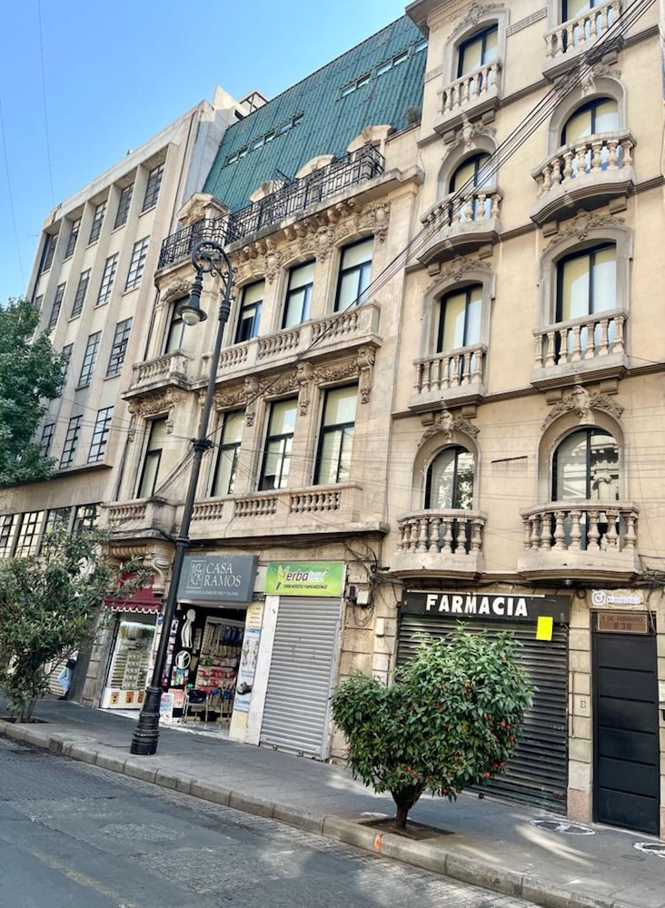 Hotel CDMXRENTALS 5 de Febrero - Image 1