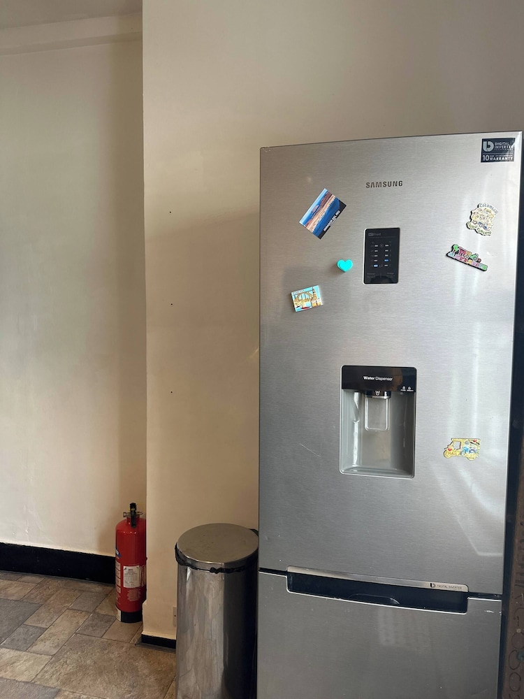 Bright Open-plan Apartment in Welling, South East London