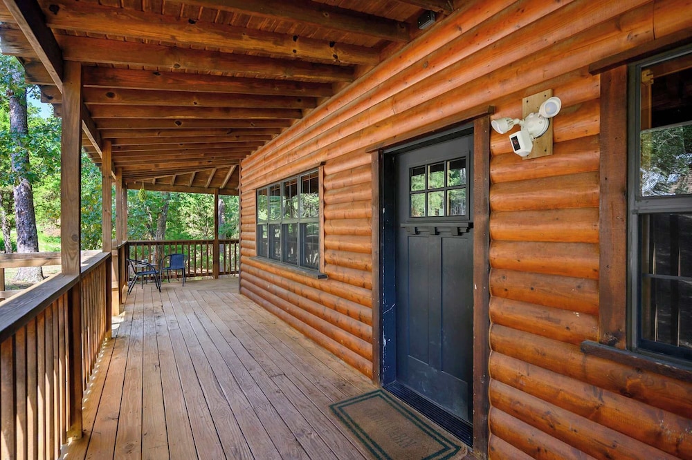 Kalo Cabin Secluded Stay