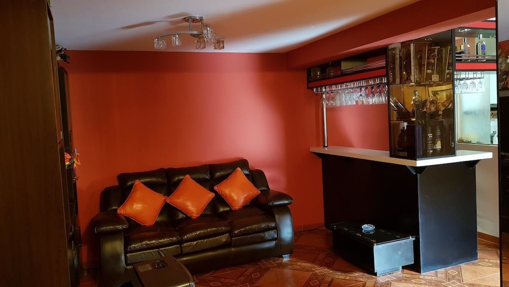 Departamento Con Cochera En Estreno