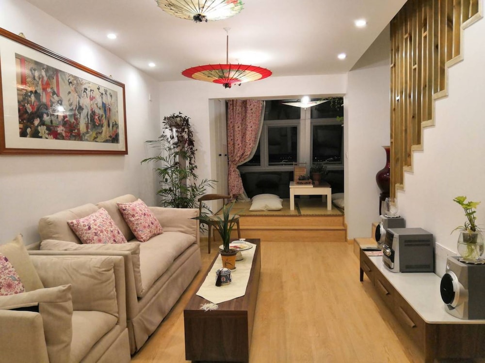 Emma's home view 4