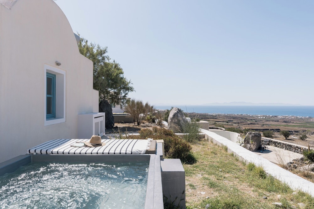 GTK Santorini Oia Sunset Villas