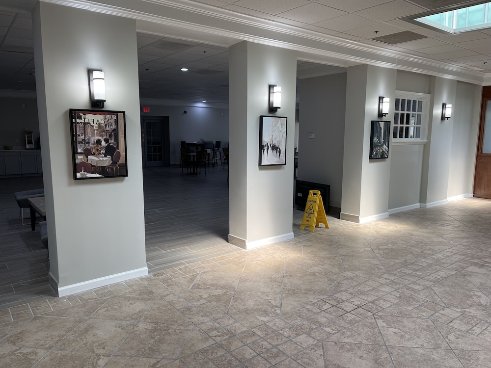 Quality Inn & Suites New Hartford - Utica view 4