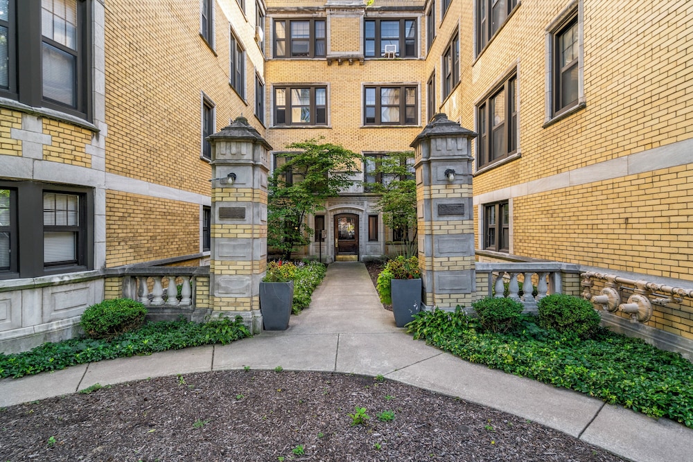 Spacious 4BR - Chase 1E