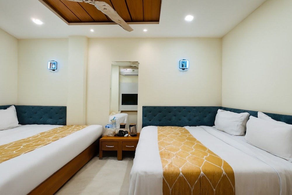 Hotel Sadashiv