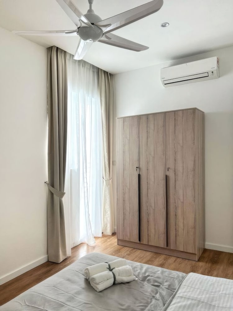 Platinum Quill Apartments Residences