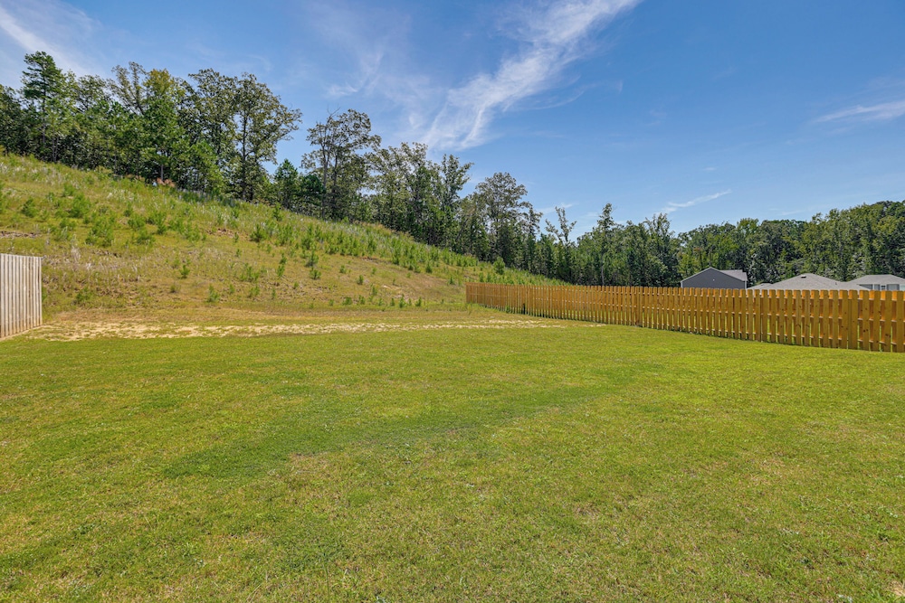 Bama Game Day Base: Newly Built Home Near UA!